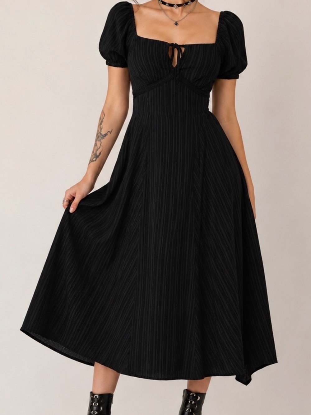 Disturbia Fenella Keyhole Midi Dress 6